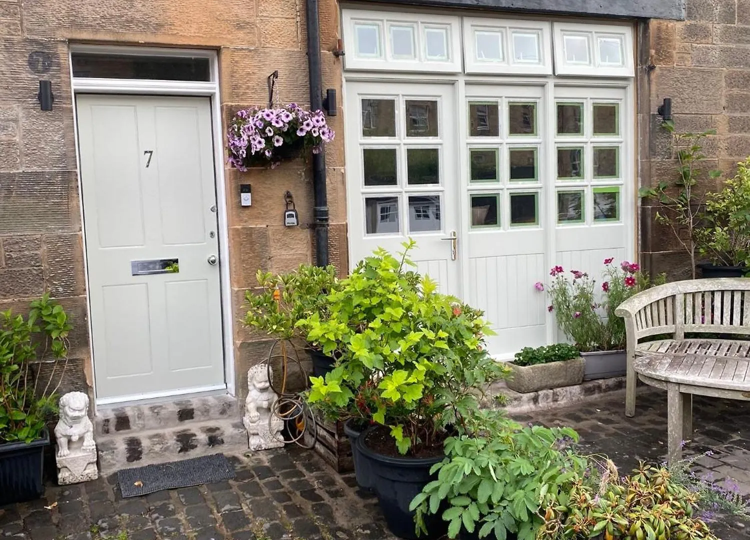 7A The Mews - Cottage In The City Edinburgh Apartment